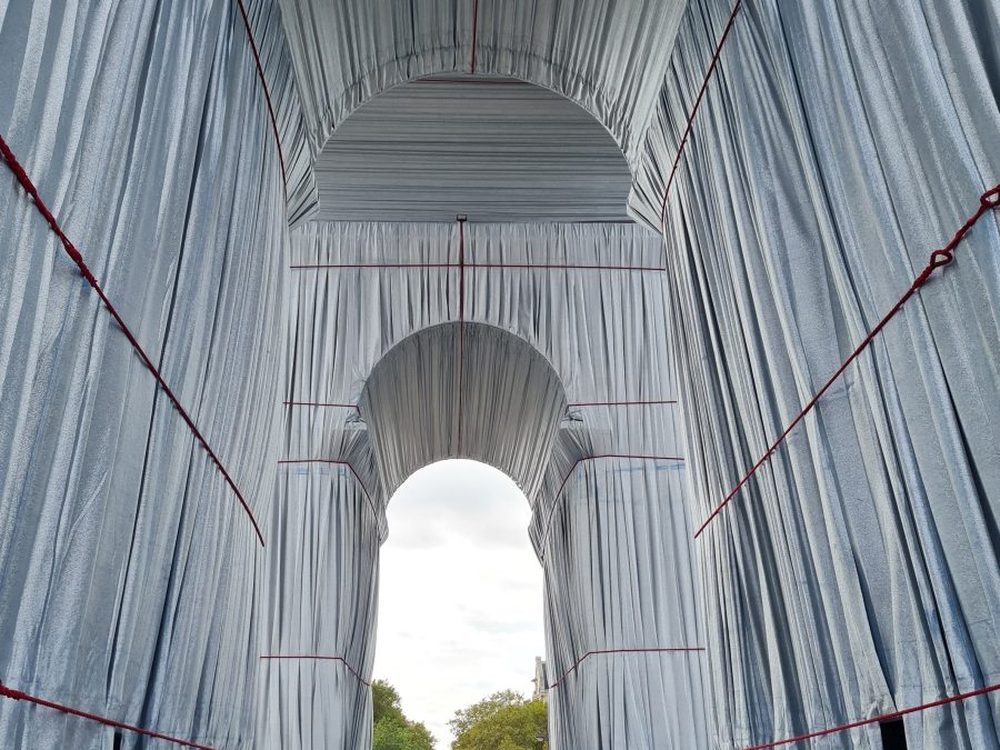 L’Arch de Tromphe Wrapped by Christo Javacheff